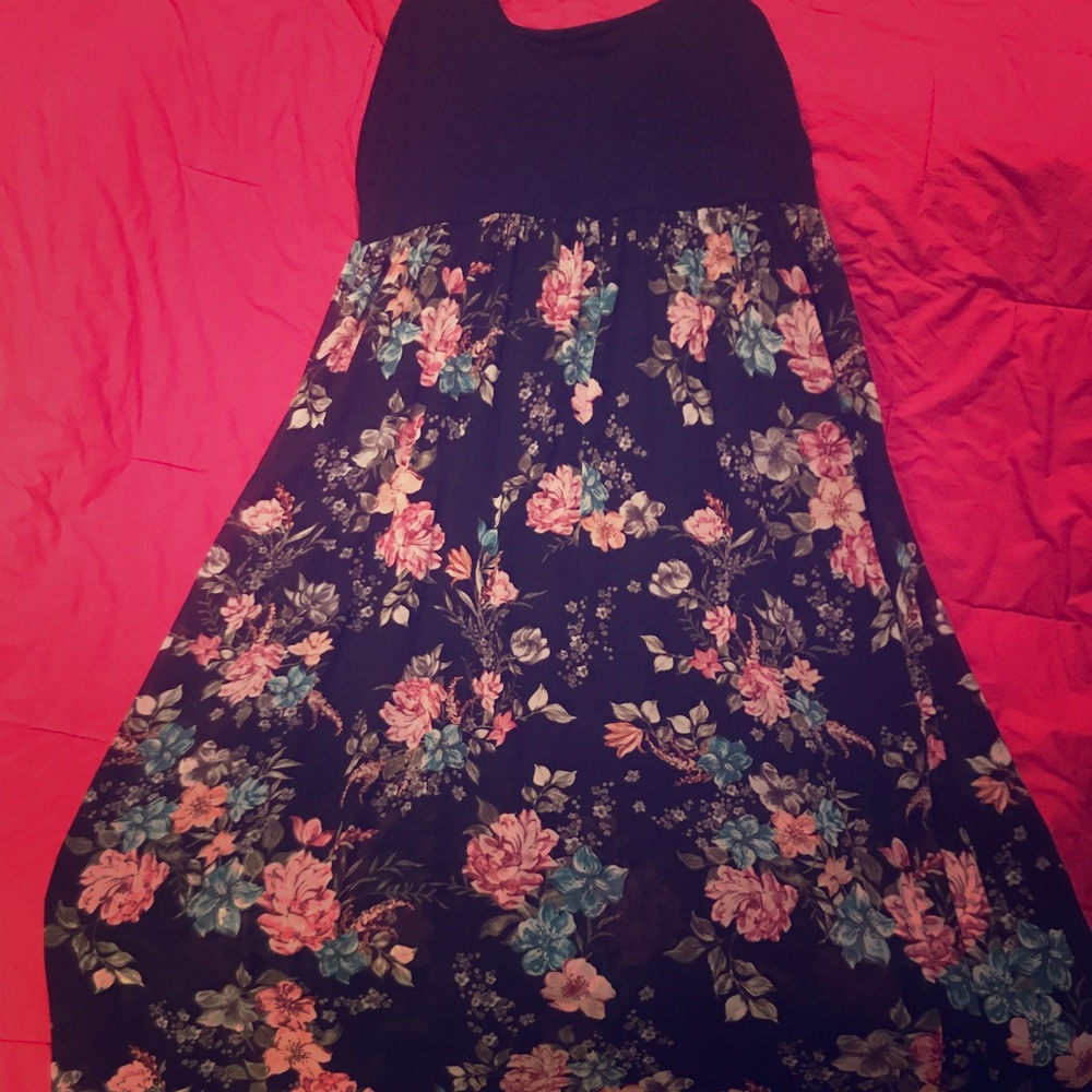 Floral maxi dress size 1